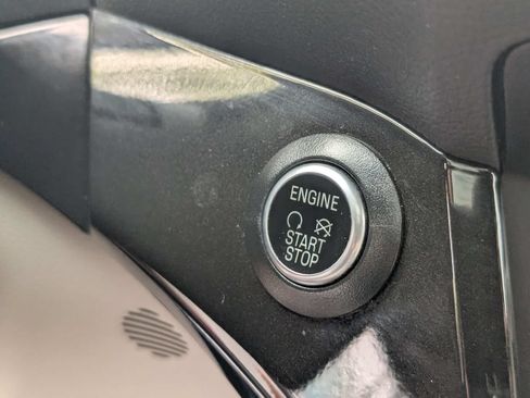 Used 2018 Ford Escape Titanium w/ Ford Safe & Smart Package AWD/4WD image 24