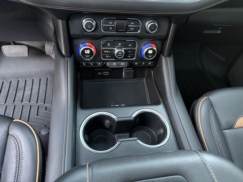 Used 2024 GMC Yukon AT4 w/ AT4 Premium Package image 13