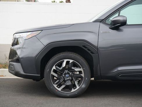 New 2026 Subaru Forester Premium AWD/4WD image 2