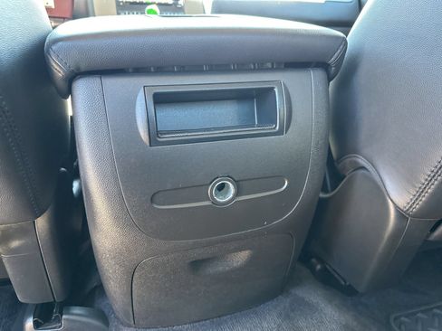 Used 2010 GMC Sierra 1500 SLT w/ SLT Convenience Package AWD/4WD image 19