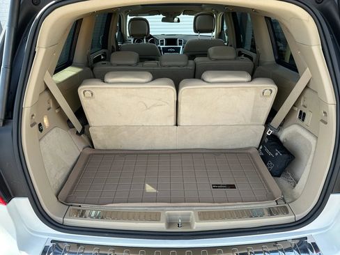 Used 2015 Mercedes-Benz GL 550 GL 550 4MATIC Sport Utility 4D image 20