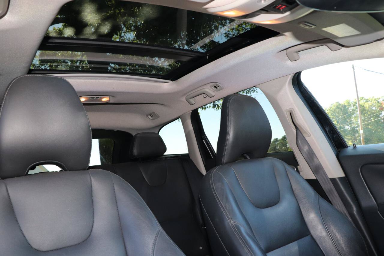 Used 2015 Volvo XC60 T6 AWD/4WD image 33
