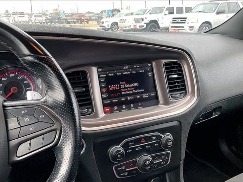 Used 2021 Dodge Charger R/T w/ Blacktop Package image 9