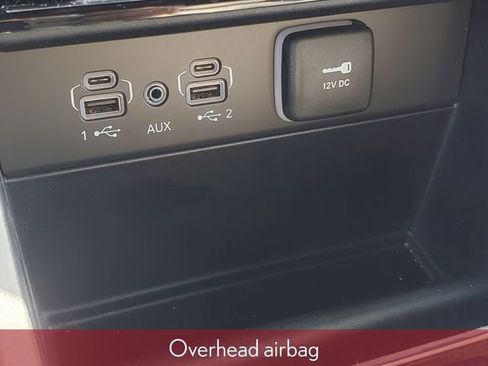 Used 2025 Jeep Grand Cherokee Limited w/ Black Appearance Package AWD/4WD image 34