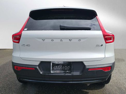 Used 2026 Volvo XC40 B5 Plus w/ Protection Package Premier image 4
