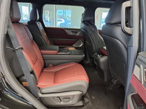 Used 2025 INFINITI QX80 Autograph w/ Autograph Exterior Package image 14