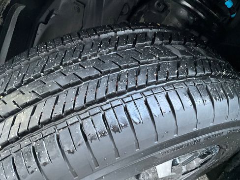 Certified 2025 Subaru Forester image 31