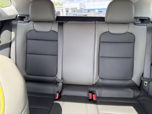 New 2026 Chevrolet Trax ACTIV w/ Sunroof Package FWD image 7