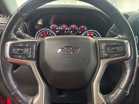 Used 2019 Chevrolet Silverado 1500 LT Trail Boss AWD/4WD image 16