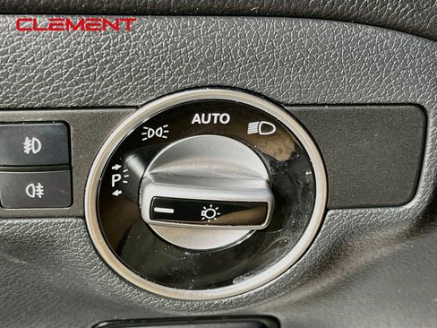 Used 2020 Mercedes-Benz GLA 250 w/ Premium Package image 13