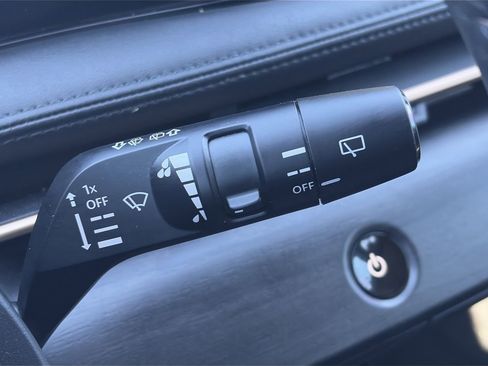 Certified 2023 Nissan Ariya AWD image 21