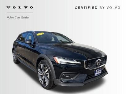Certified 2025 Volvo V60 B5 Cross Country Plus