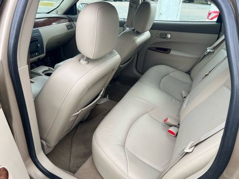 Used 2005 Buick LaCrosse CXL w/ Gold Convenience Package FWD image 7