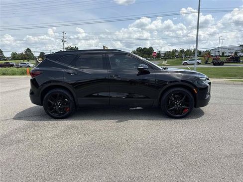 Used 2022 Chevrolet Blazer LT w/ Redline Edition FWD image 4