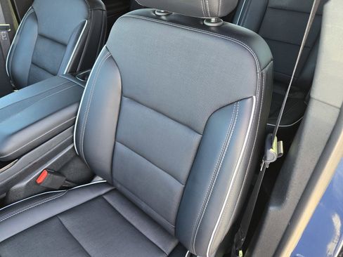 Certified 2025 Buick Enclave Preferred image 15