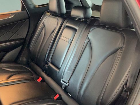 Used 2017 Lincoln MKC Select w/ Select Plus Package FWD image 25