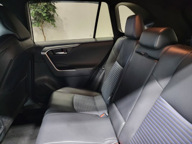Used 2021 Toyota RAV4 XSE AWD/4WD image 14