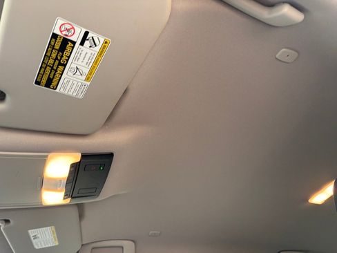 Certified 2023 Nissan Rogue SV image 31