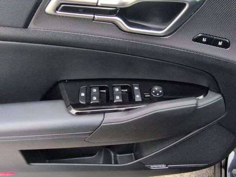 Used 2023 Kia Sportage SX Prestige image 26