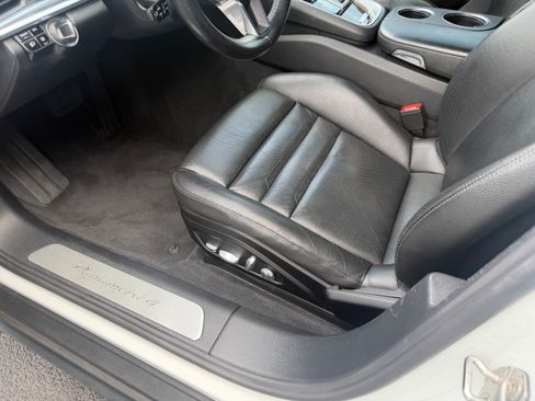 Certified 2018 Porsche Panamera 4 AWD/4WD image 15