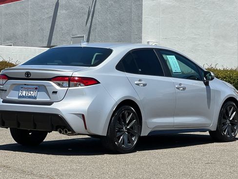 Used 2024 Toyota Corolla SE FWD image 2