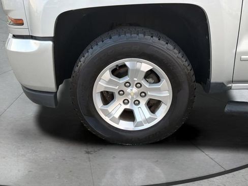 Used 2017 Chevrolet Silverado 1500 LT w/ All Star Edition AWD/4WD image 29