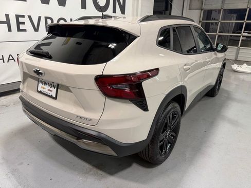 New 2026 Chevrolet Trax ACTIV w/ Driver Confidence Package FWD image 31