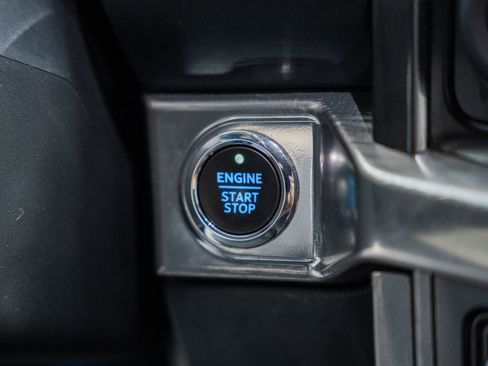 Certified 2021 Ford F150 Lariat w/ Equipment Group 502A High image 33