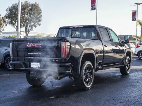 Used 2024 GMC Sierra 2500 AT4 w/ AT4 Premium Plus Package image 7