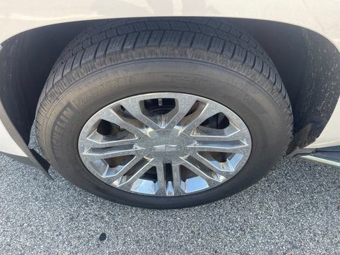 Used 2020 Cadillac Escalade 4WD image 21