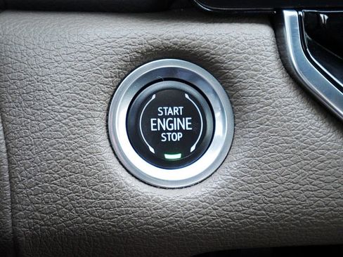 Used 2023 GMC Canyon Denali AWD/4WD image 35