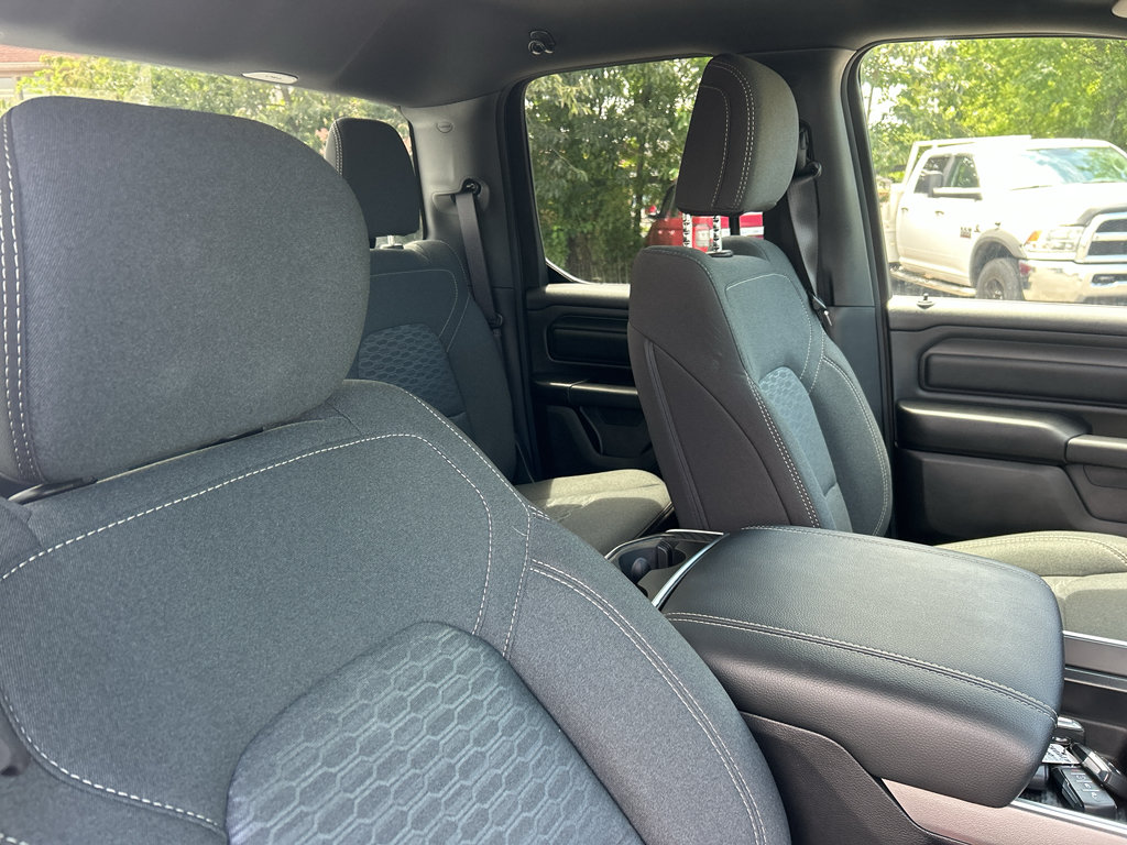 Used 2025 RAM 1500 HFE RWD image 13
