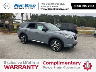 New 2025 Nissan Pathfinder Platinum w/ Cargo Package