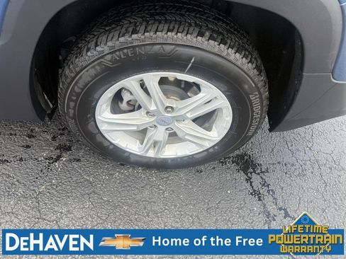 Used 2024 GMC Terrain SLE AWD/4WD image 10