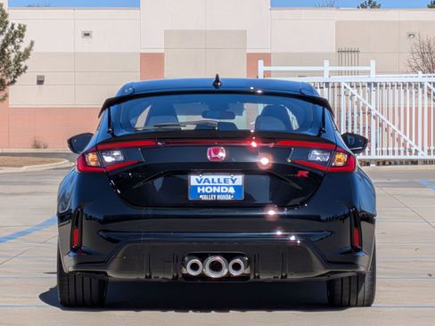Used 2025 Honda Civic Type R image 7