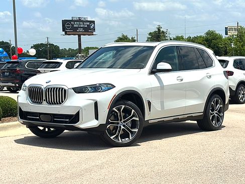 New 2026 BMW X5 sDrive40i w/ Premium Package RWD image 2