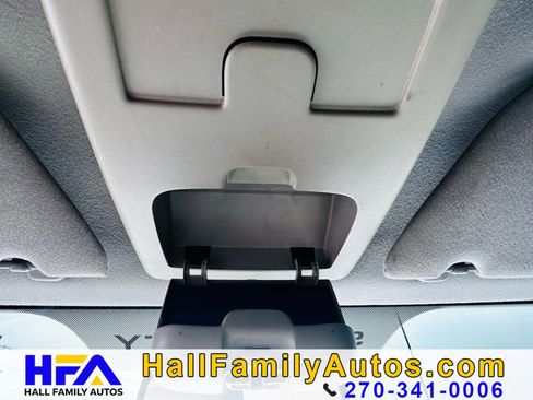 Used 2006 Ford F350 Lariat RWD image 33