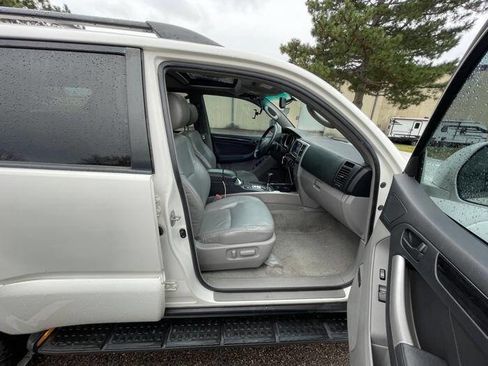 Used 2007 Toyota 4Runner Limited image 29