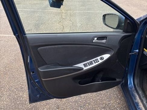 Used 2017 Hyundai Accent SE image 30