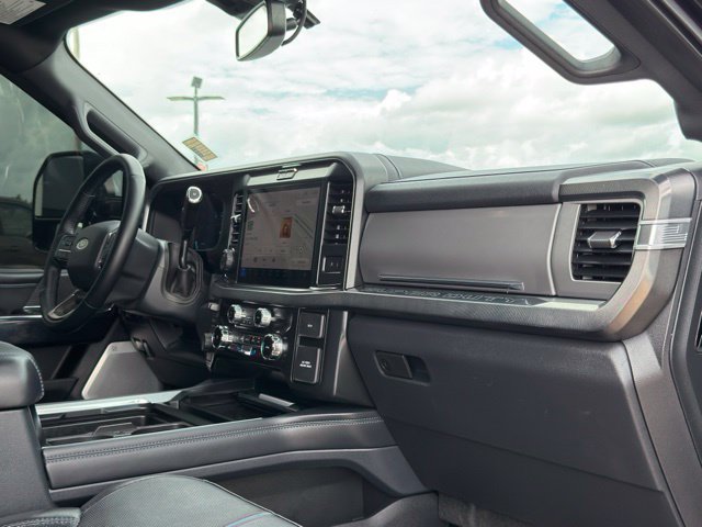Certified 2025 Ford F250 4x4 Crew Cab Super Duty image 23