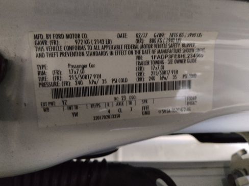 Used 2017 Ford Focus SE FWD image 33