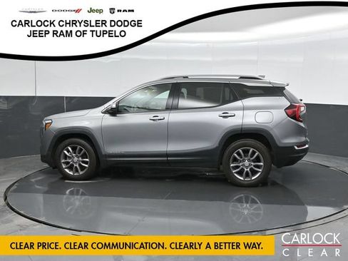 Used 2023 GMC Terrain SLT w/ LPO, Floor Liner Package AWD/4WD image 9
