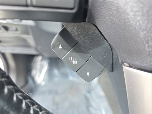 Used 2018 Subaru Forester 2.5i Touring w/ Popular Package #2 image 33