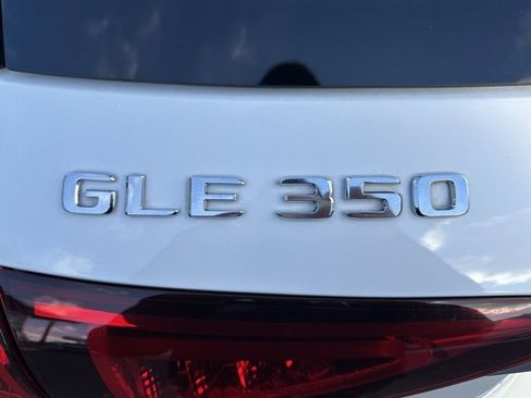 Used 2022 Mercedes-Benz GLE 350 4MATIC image 9