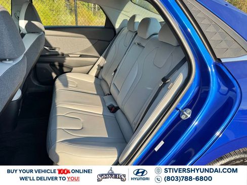 Certified 2025 Hyundai Elantra Limited w/ Cargo Package image 24
