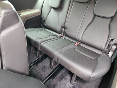 New 2026 Kia Carnival SX FWD image 25