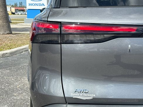 Used 2024 INFINITI QX60 Luxe image 11