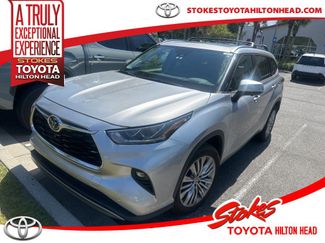 Used 2023 Toyota Highlander Platinum video 1