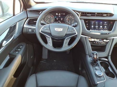 New 2026 Cadillac XT5 Premium Luxury w/ Driver Assist Package image 16