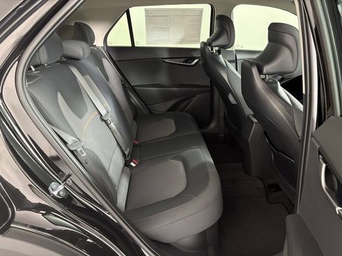 New 2026 Kia Niro LX FWD image 37